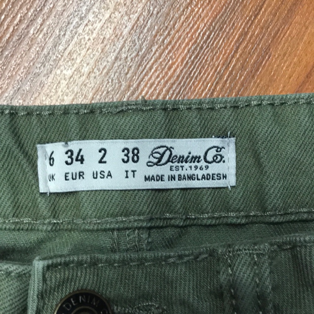 Skirt - Picture 3 of 4